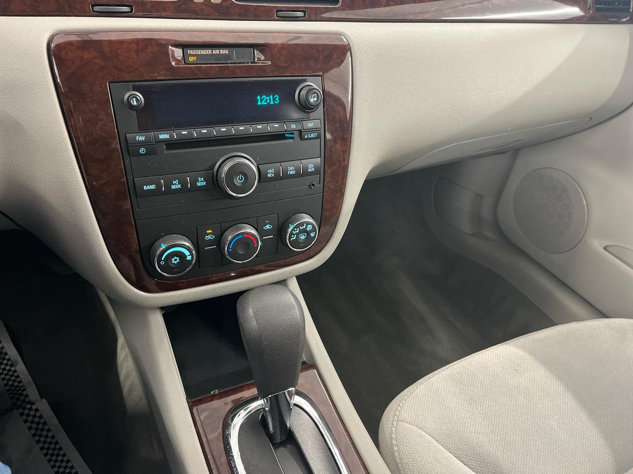 Chevrolet Impala  2011