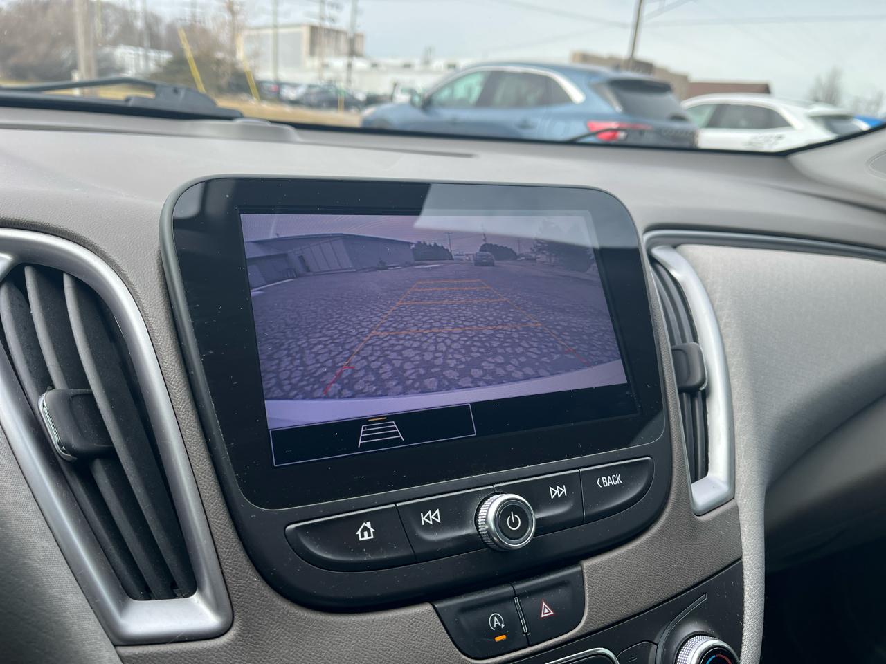 Chevrolet Malibu  2022