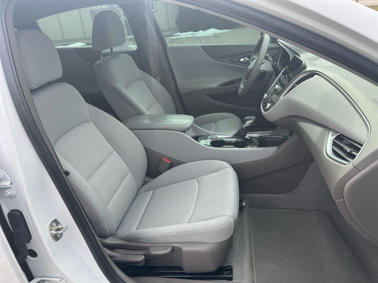 Chevrolet Malibu  2022