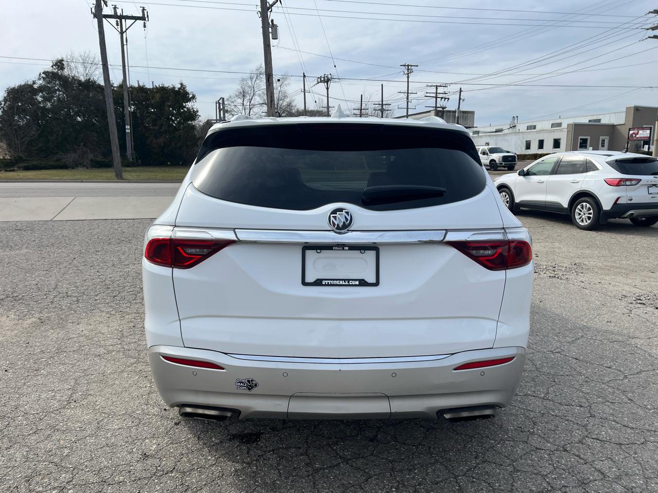 Buick Enclave Essence 2022