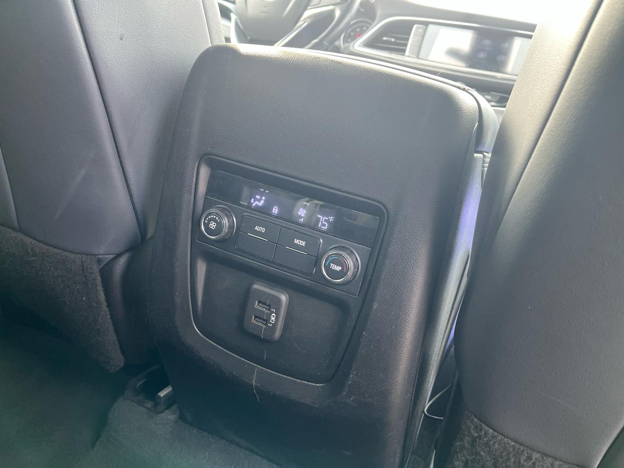 Buick Enclave Essence 2022