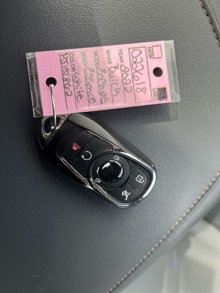 Buick Enclave Essence 2022