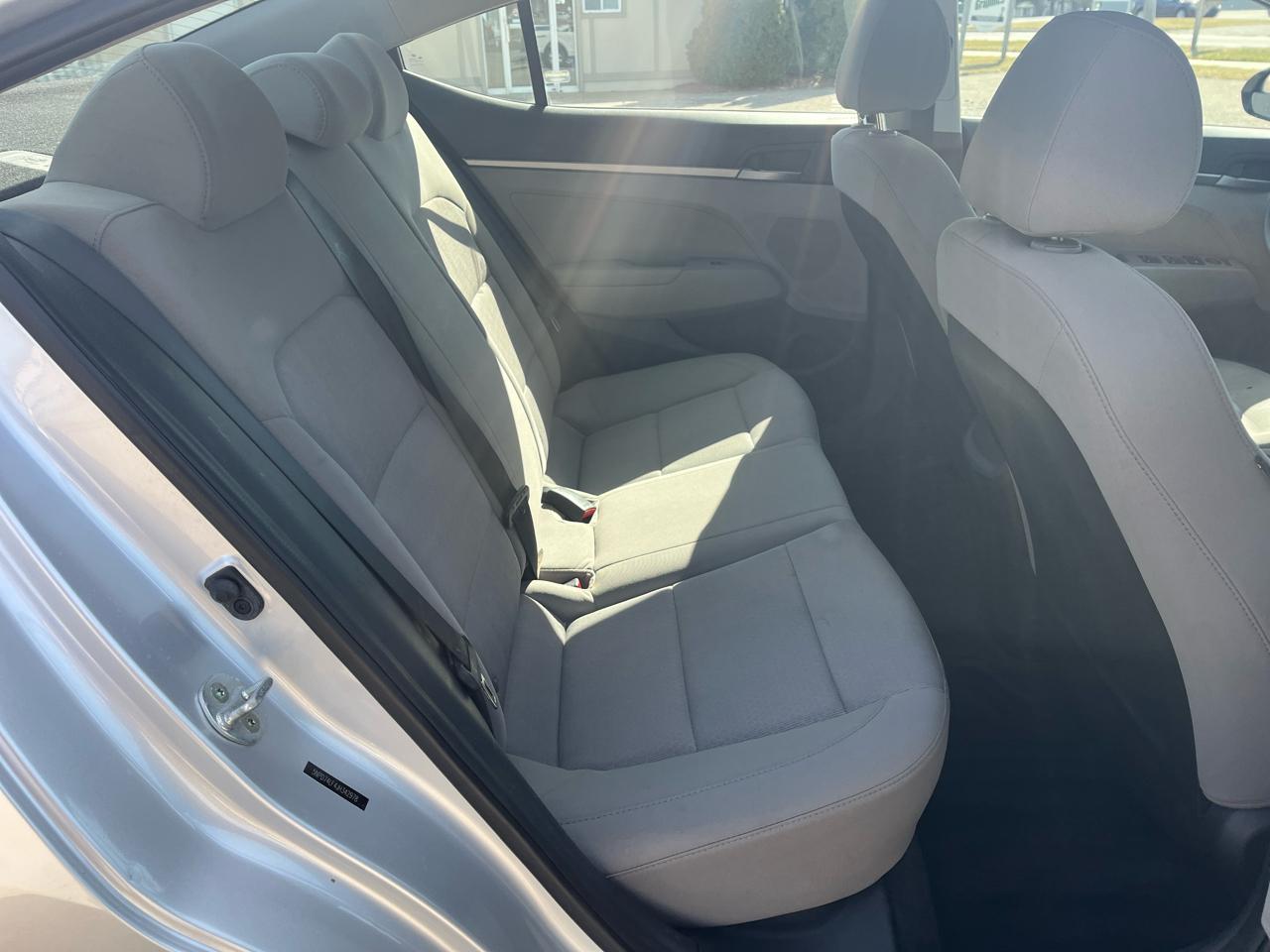 Hyundai Elantra  2018