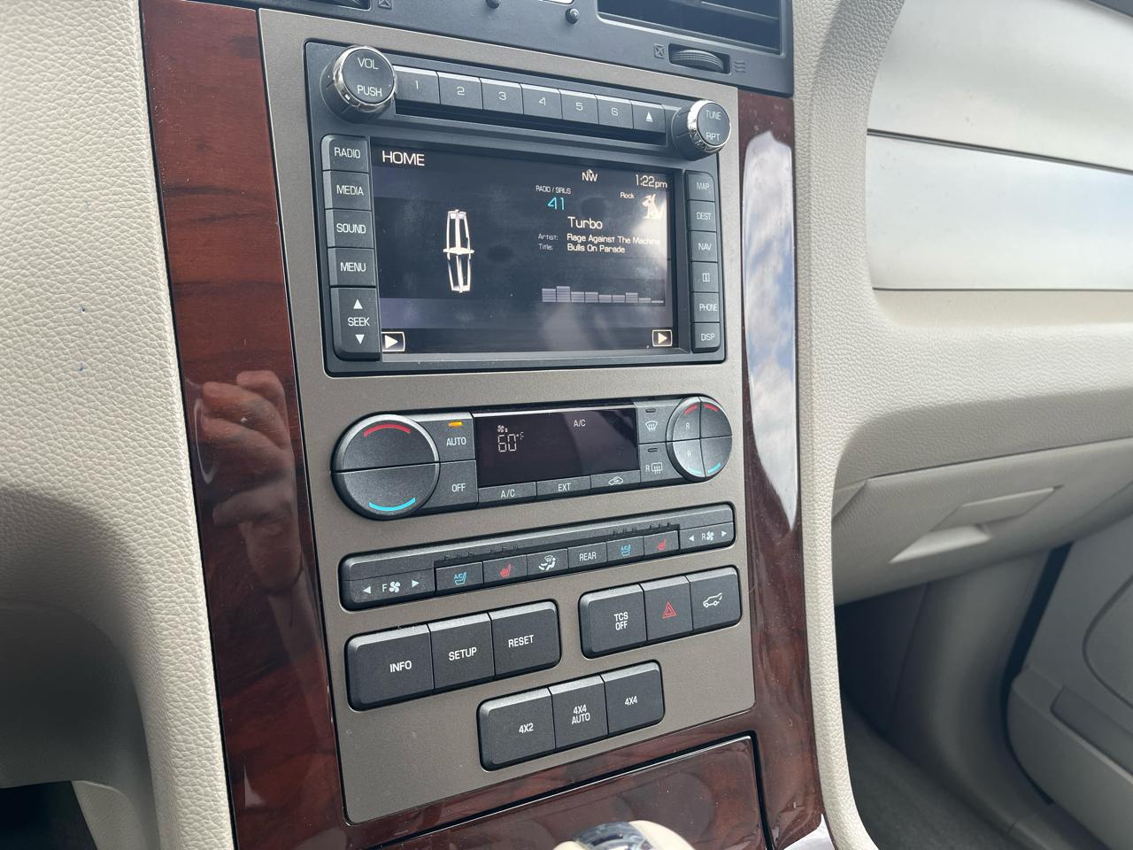 Lincoln Navigator  2012