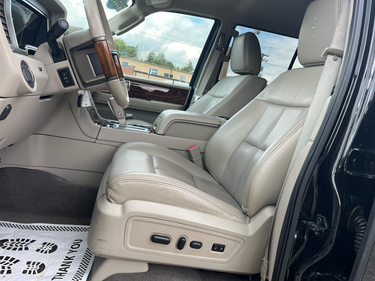 Lincoln Navigator  2012