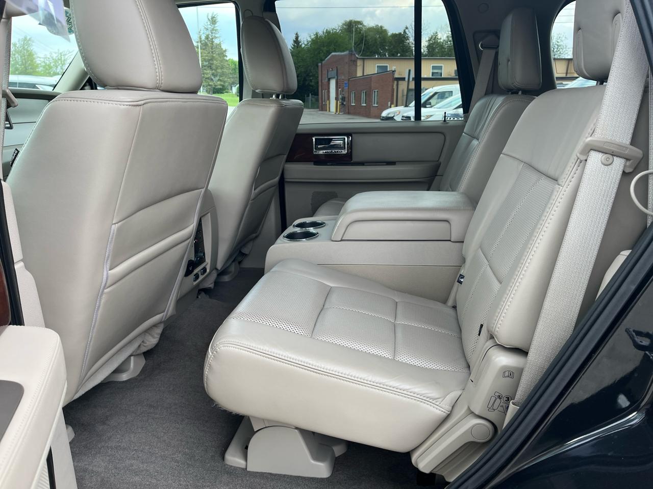 Lincoln Navigator  2012