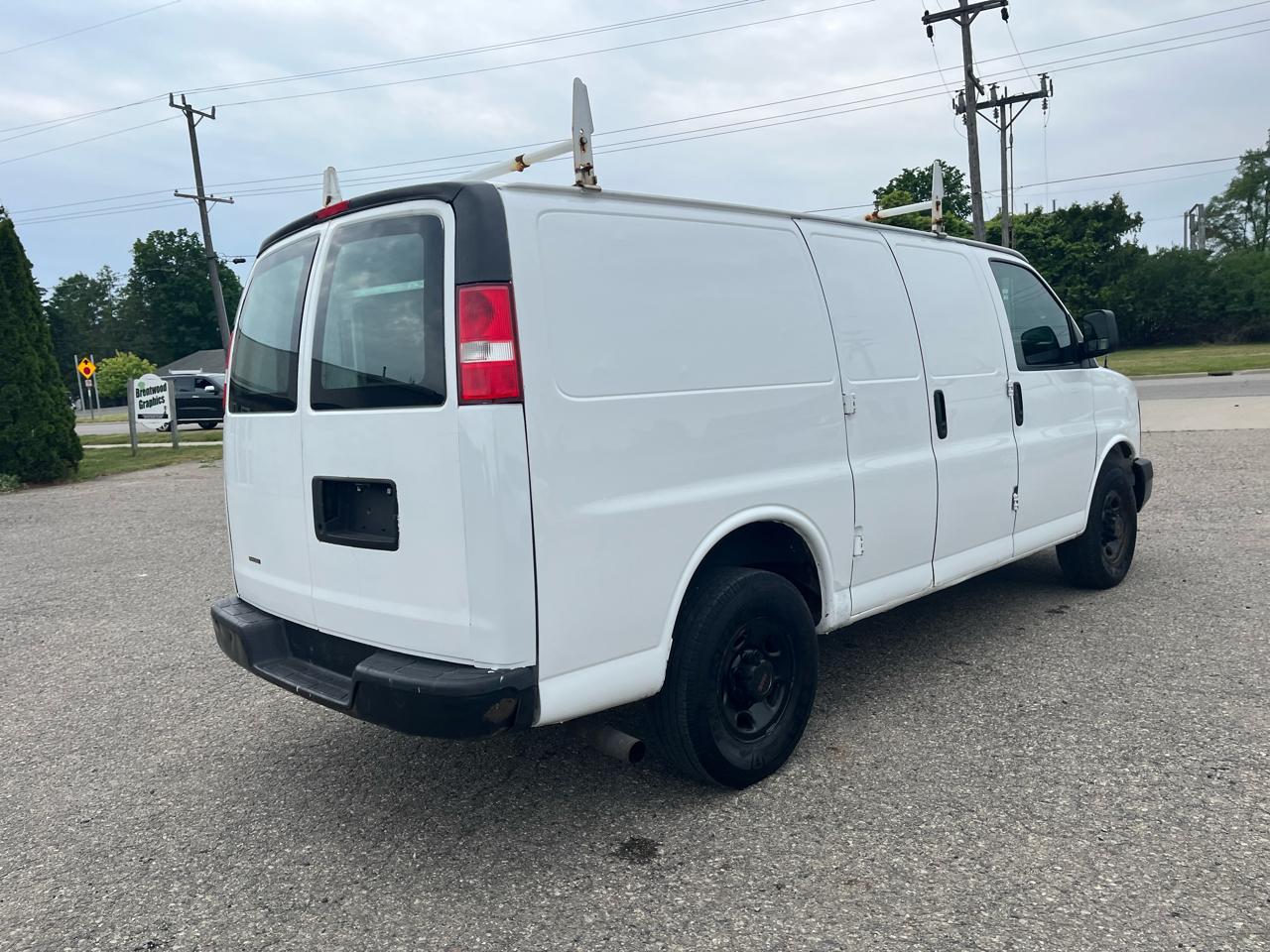 GMC Savana  2016