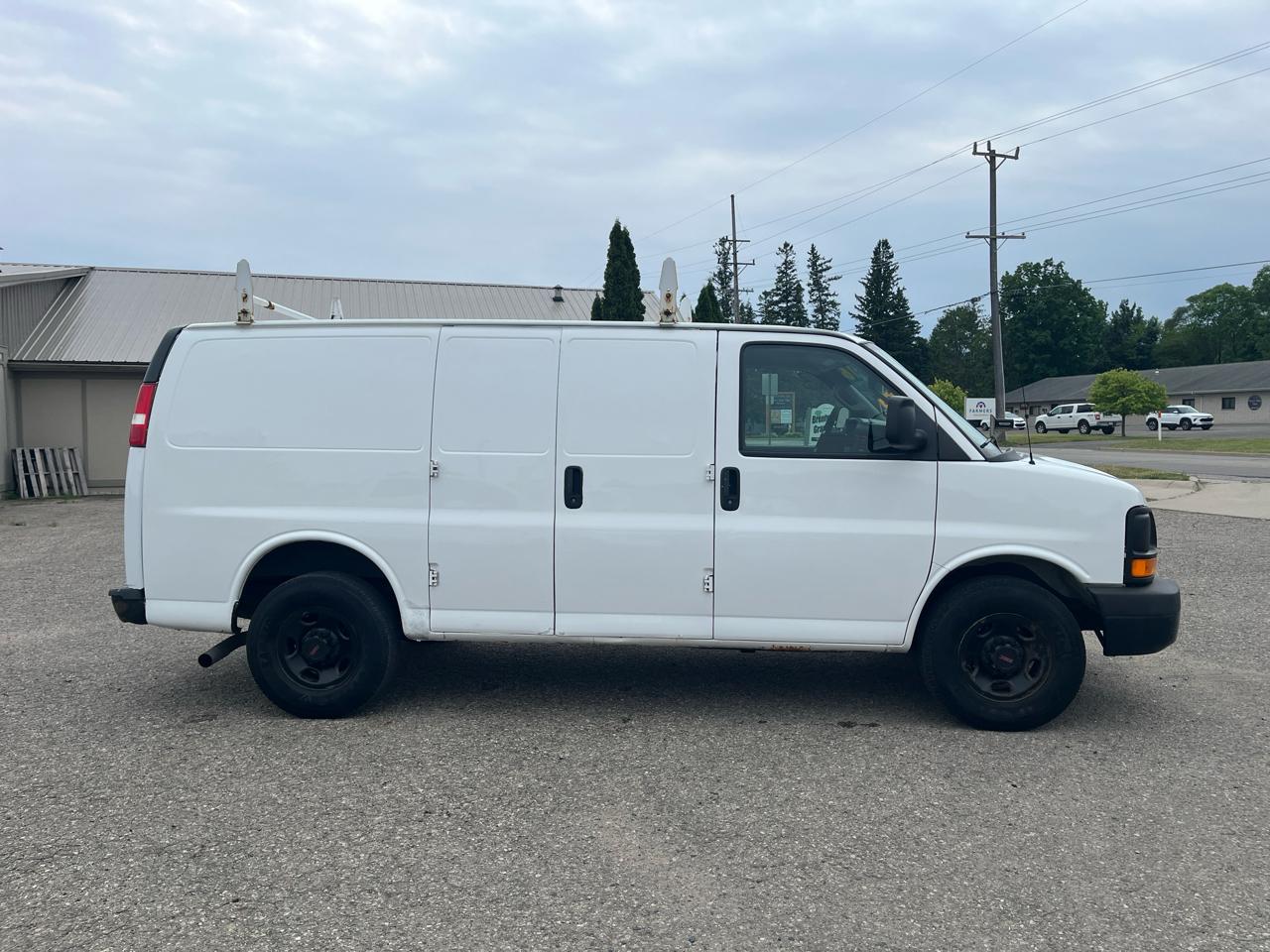 GMC Savana  2016