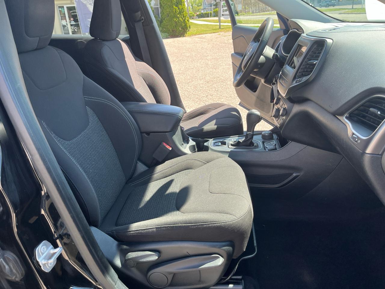Jeep Cherokee  2020