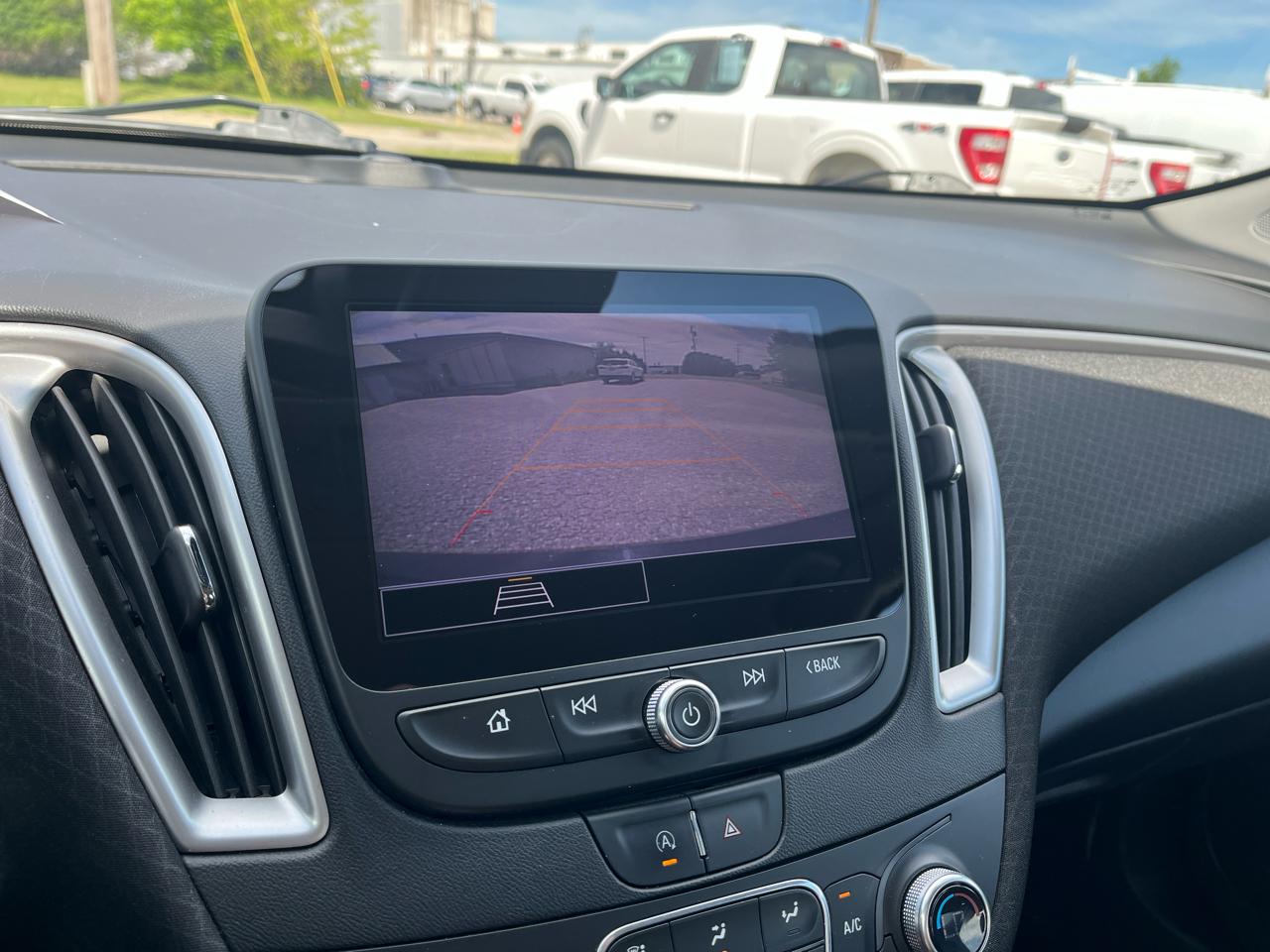 Chevrolet Malibu  2022