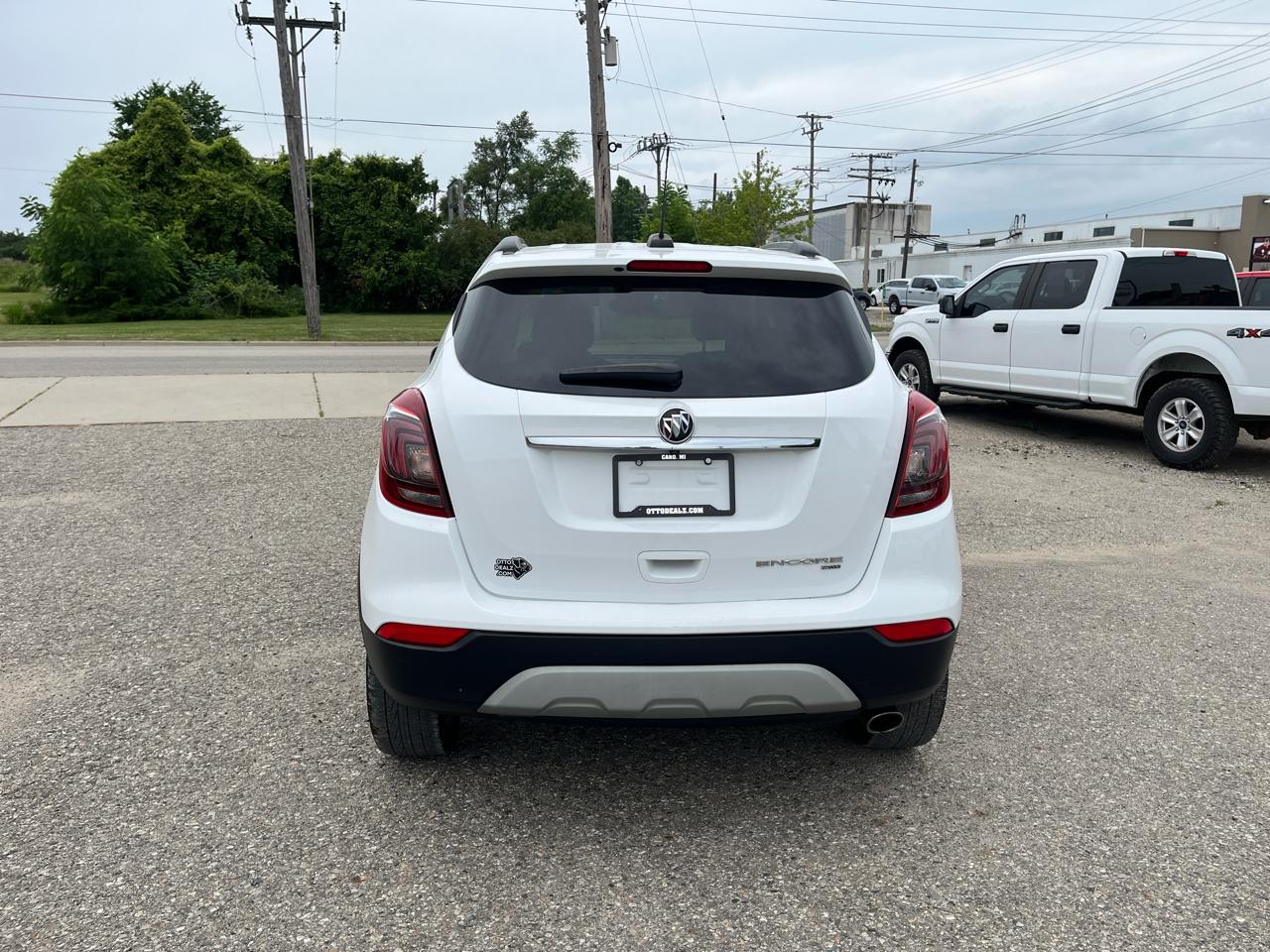 Buick Encore  2022