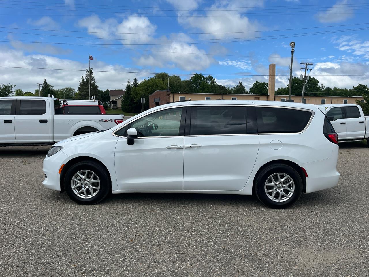 Chrysler Voyager  2023