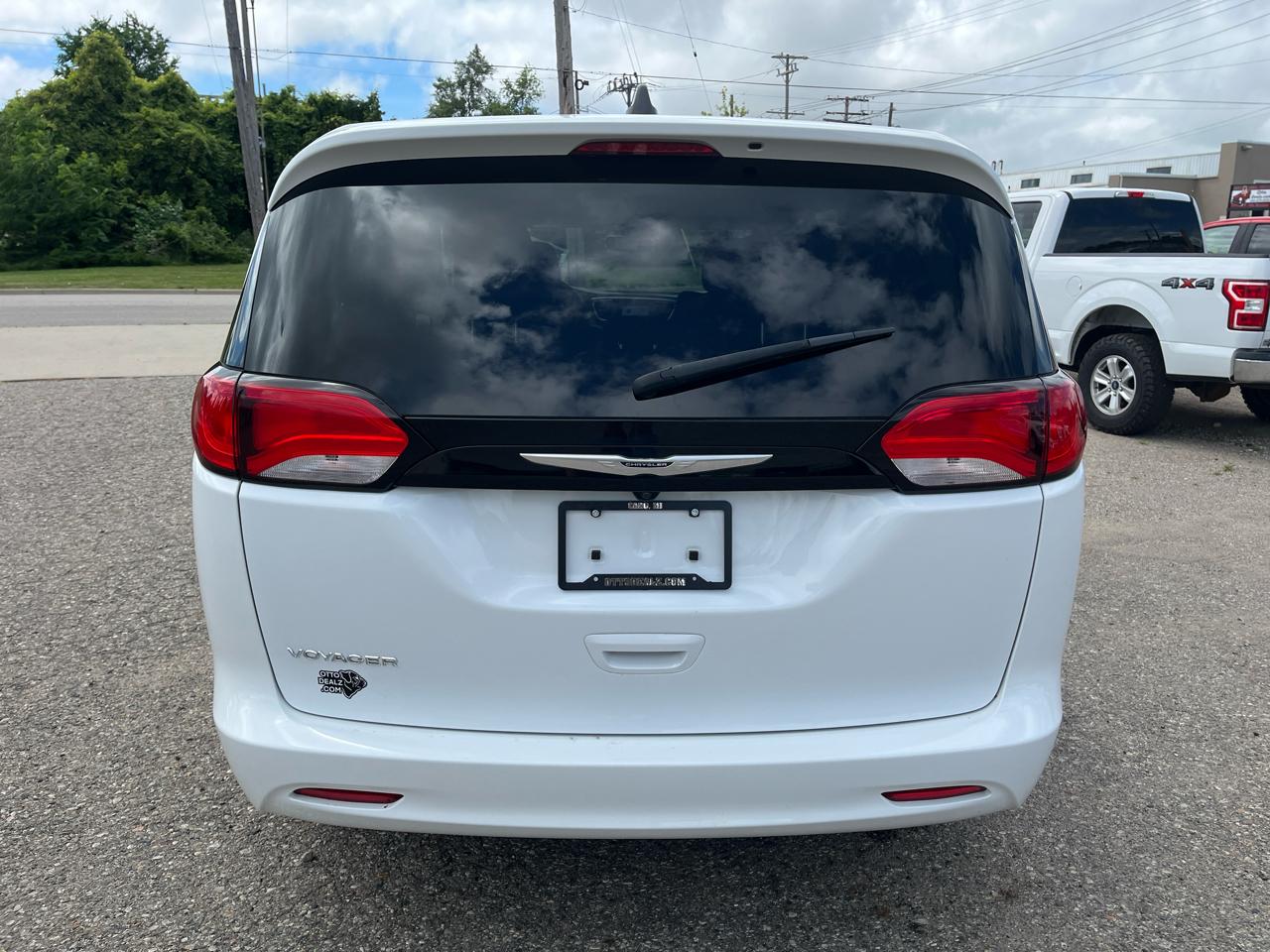 Chrysler Voyager  2023