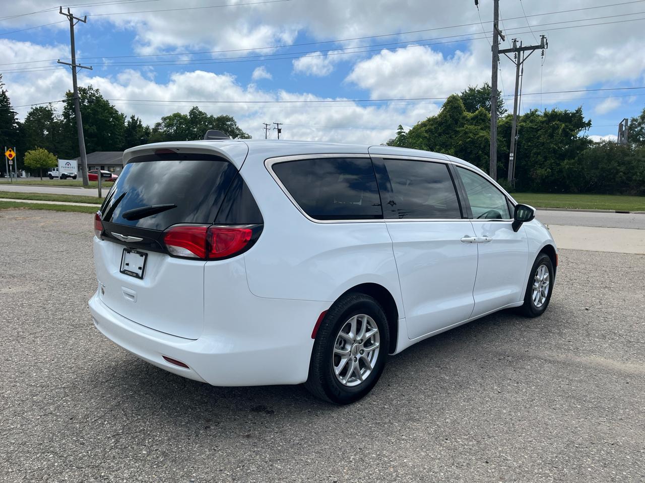 Chrysler Voyager  2023