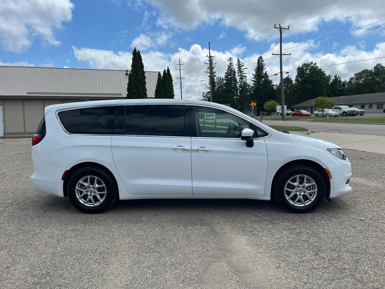 Chrysler Voyager  2023