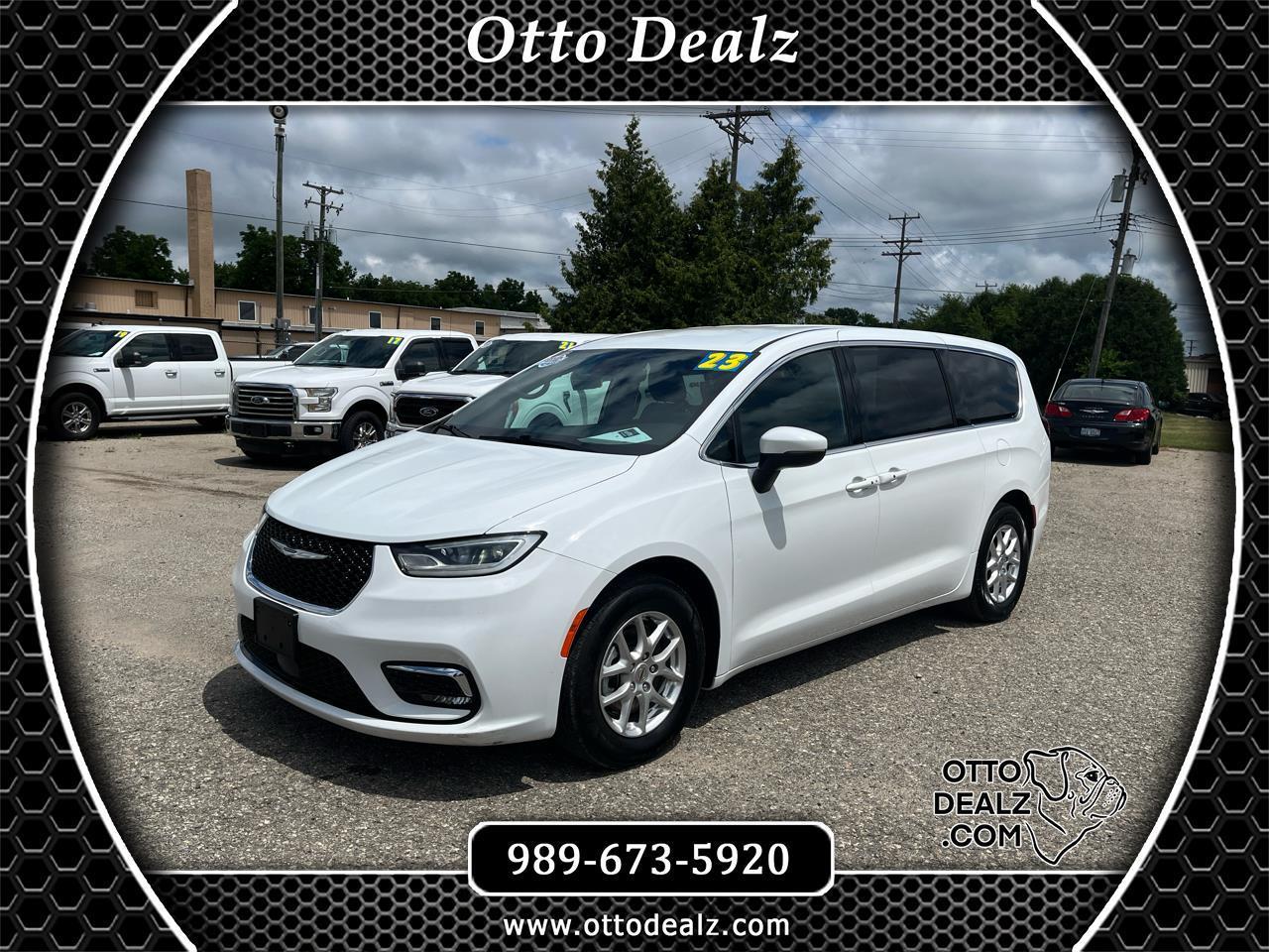 2023 Chrysler Pacifica TOURING