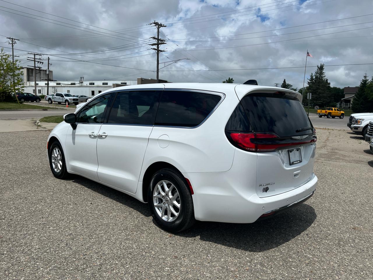 Chrysler Pacifica  2023