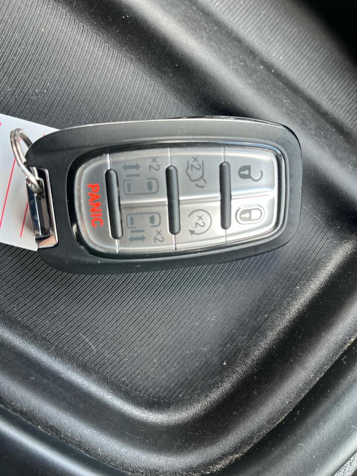 Chrysler Pacifica  2023