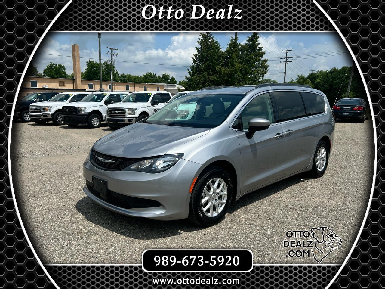 2021 Chrysler Voyager LXI