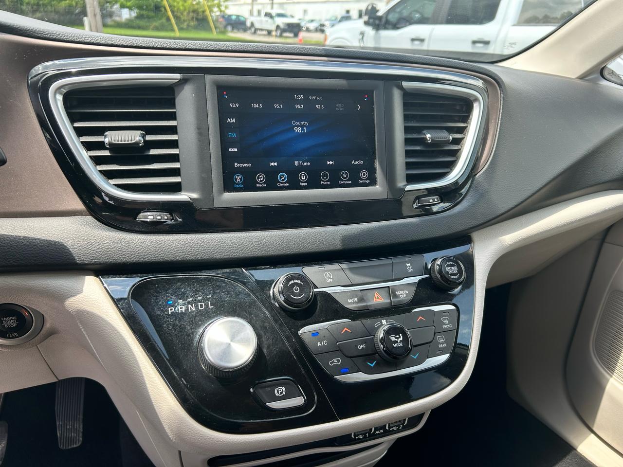 Chrysler Voyager  2021
