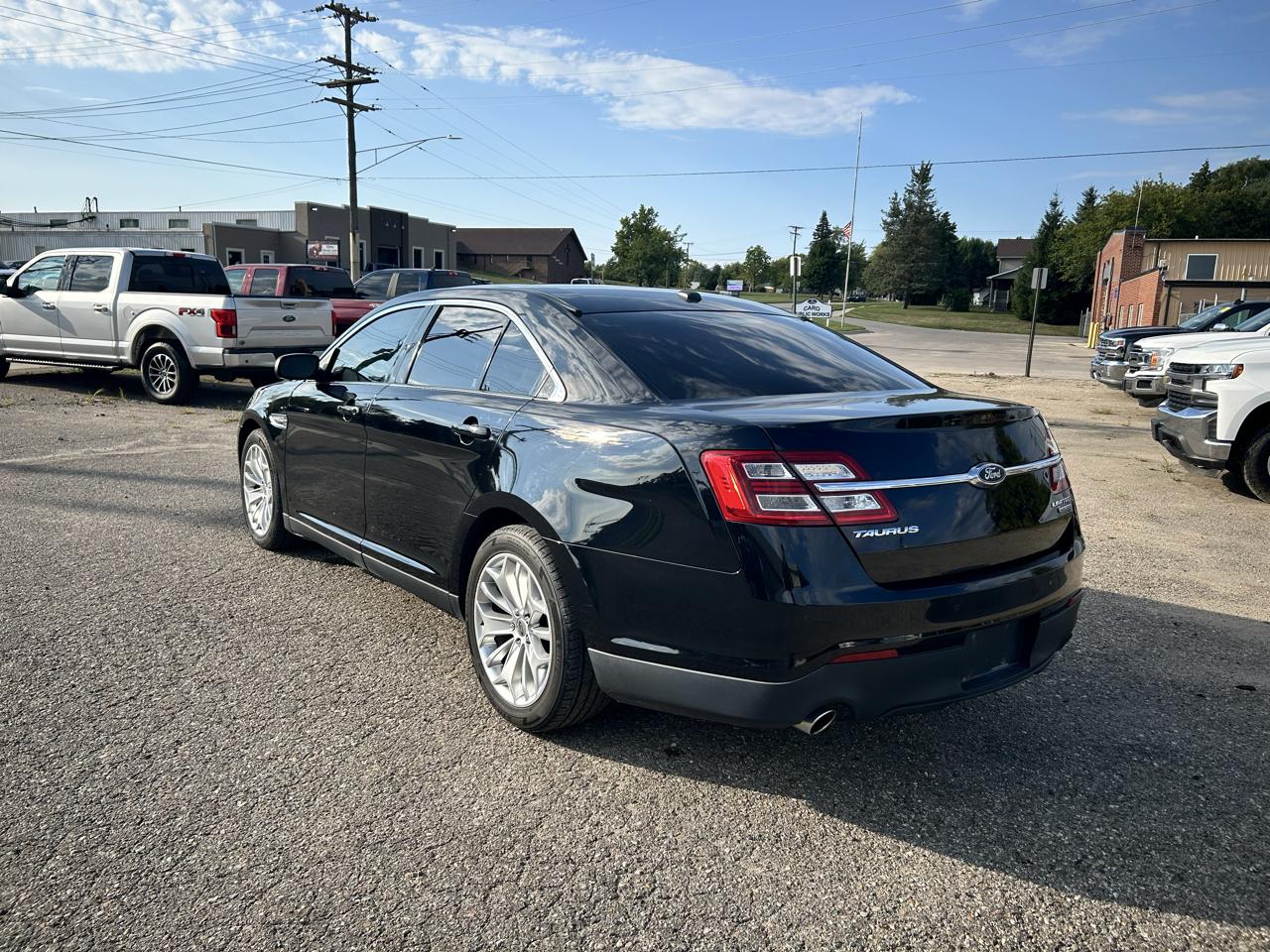 Ford Taurus  2017