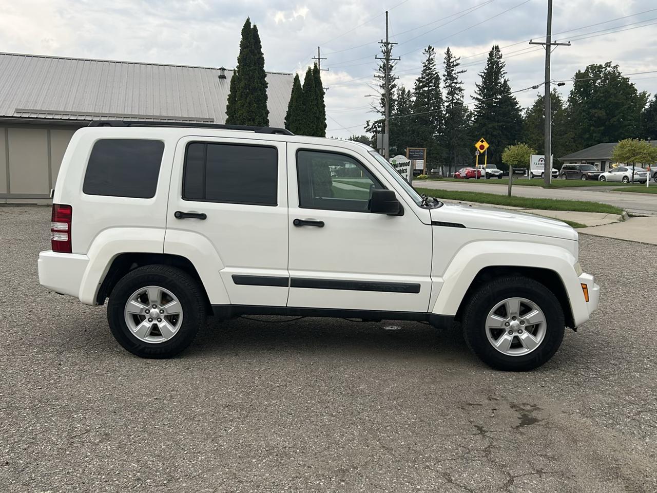 Jeep Liberty  2009