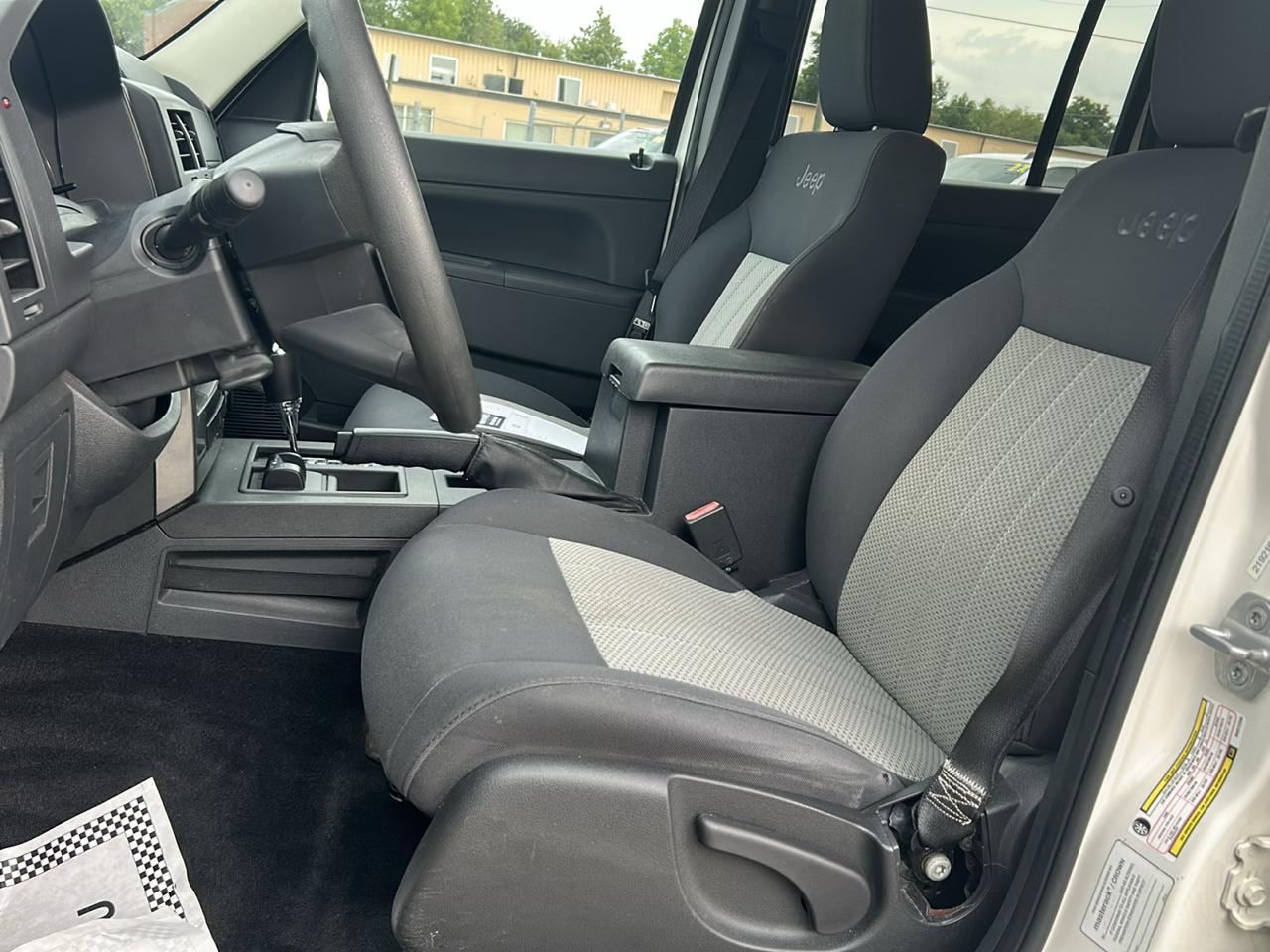 Jeep Liberty  2009