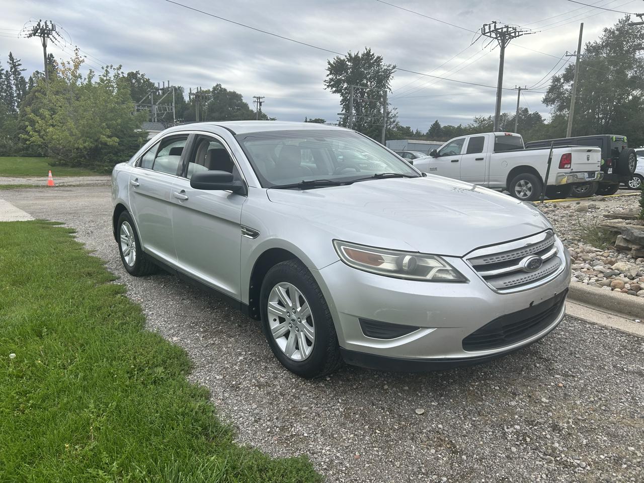 Ford Taurus  2010