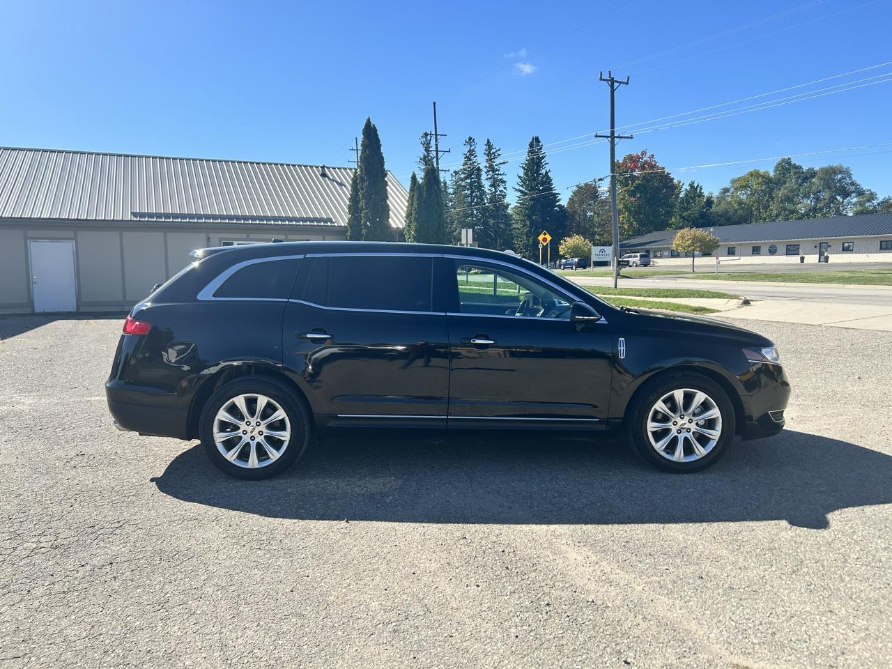 Lincoln MKT  2018