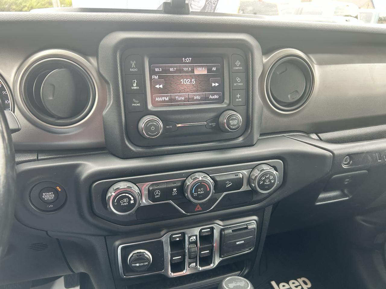 Jeep Wrangler  2020