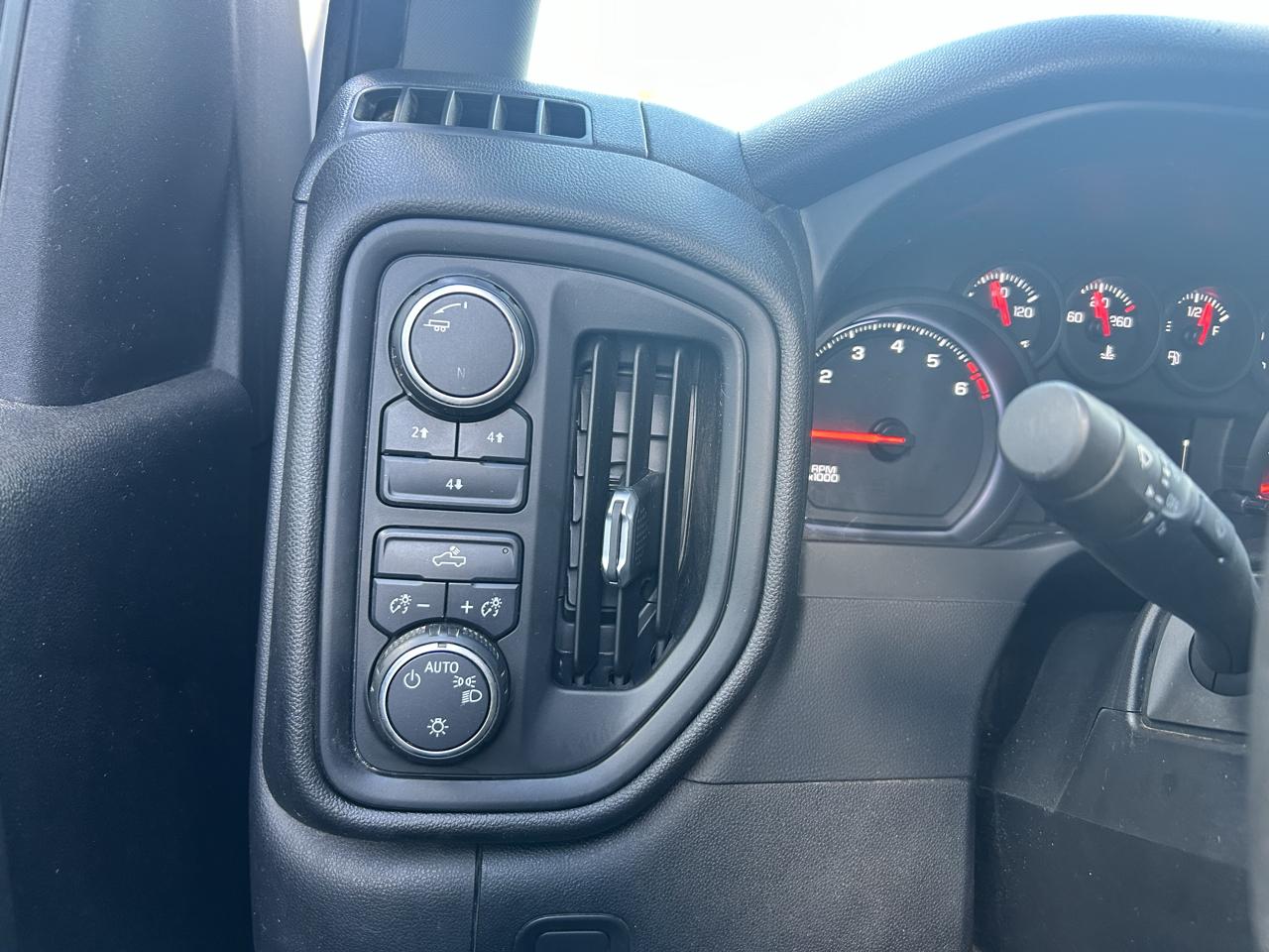 Chevrolet Silverado 2500HD  2021
