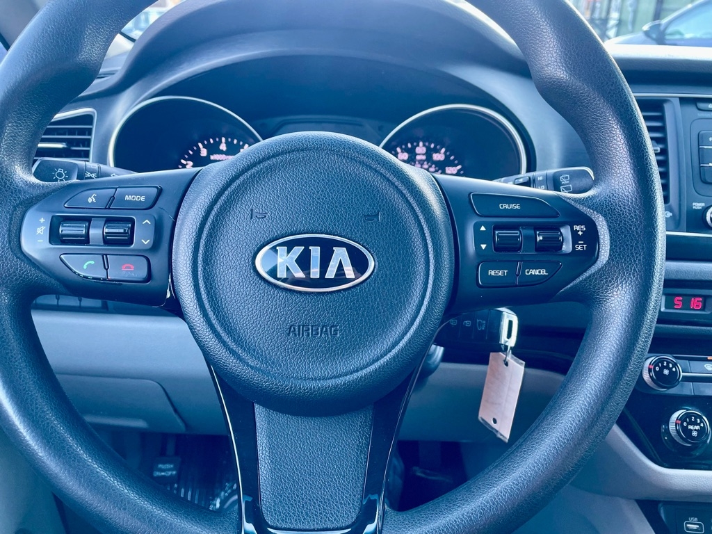 Kia Sedona  2015