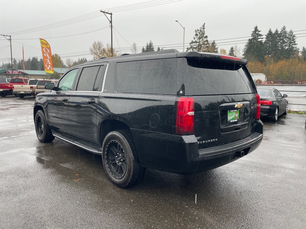 Chevrolet Suburban  2018