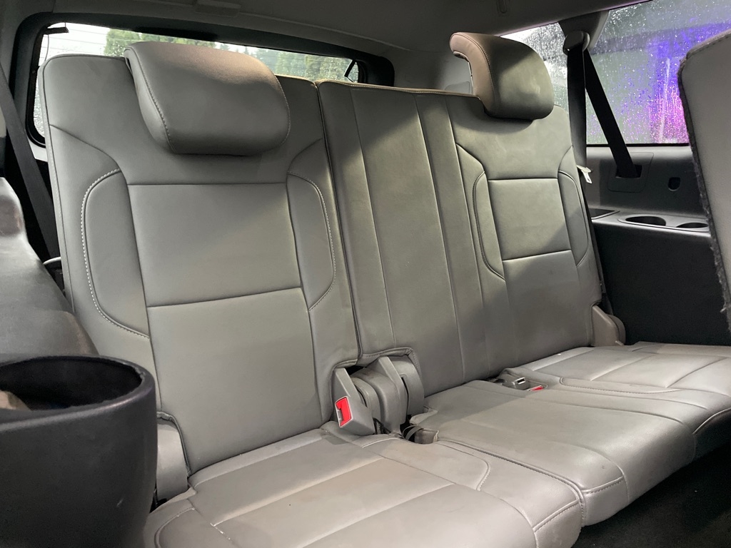 Chevrolet Suburban  2018