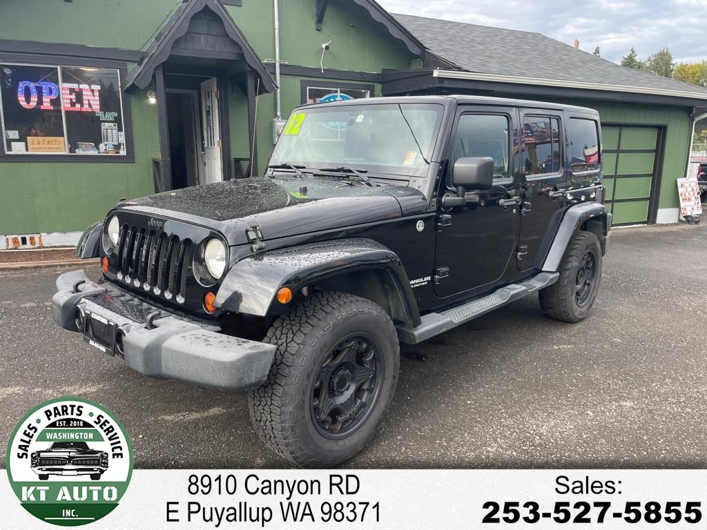 2012 Jeep Wrangler SAHARA