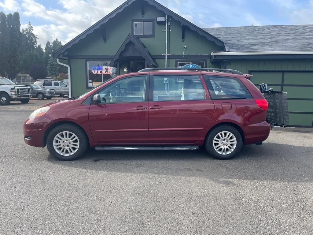 Toyota Sienna  2008