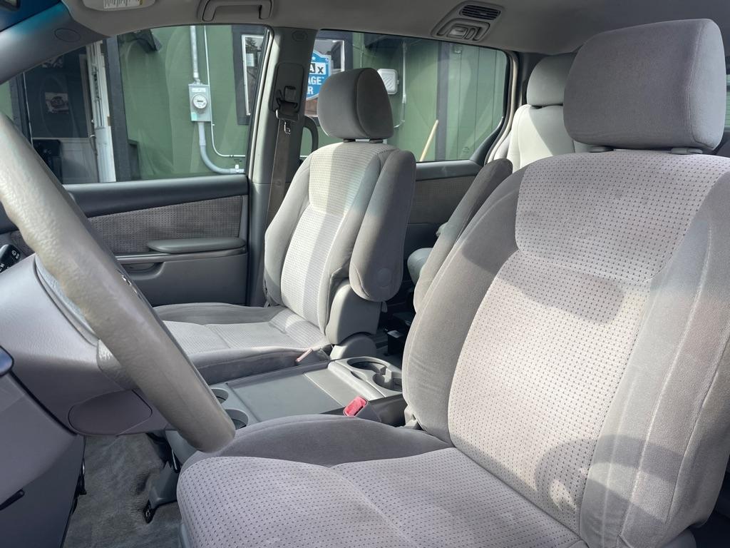 Toyota Sienna  2008
