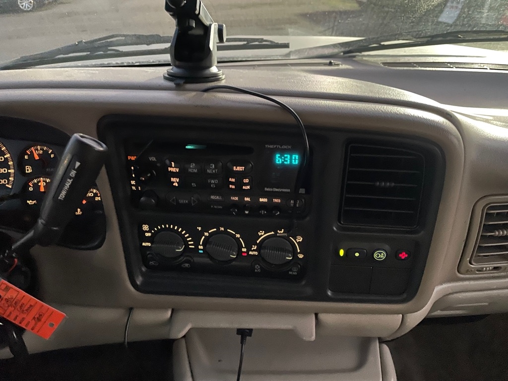 Chevrolet Tahoe  2001
