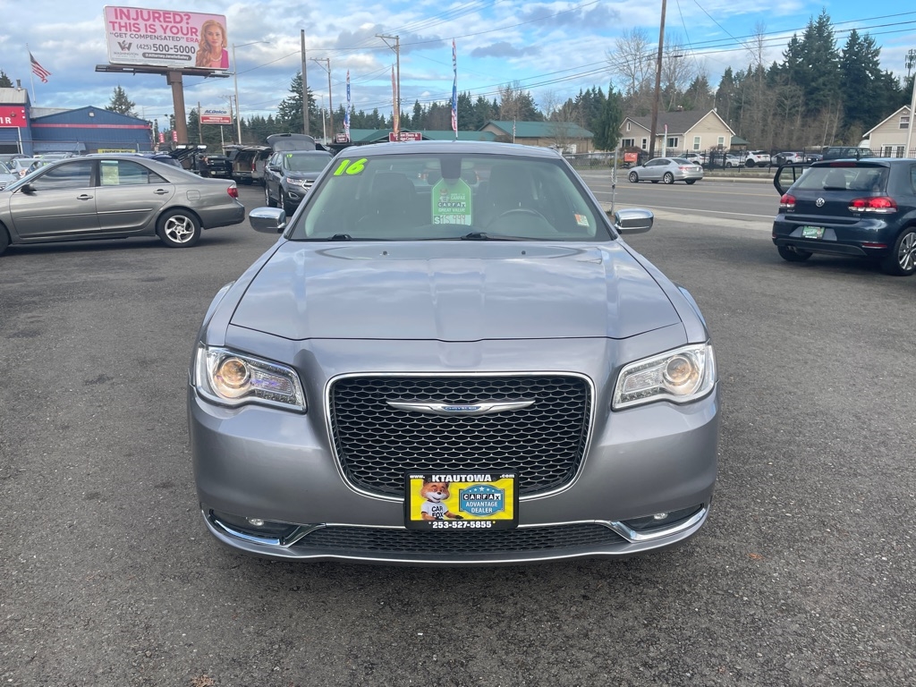 Chrysler 300  2016
