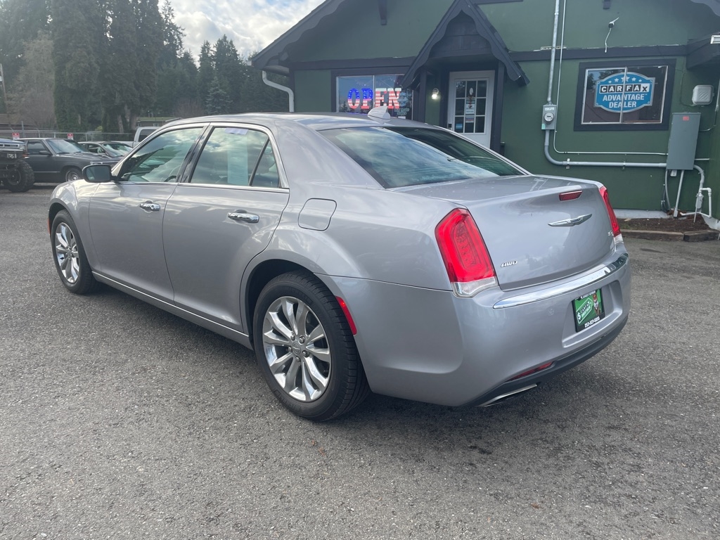 Chrysler 300  2016
