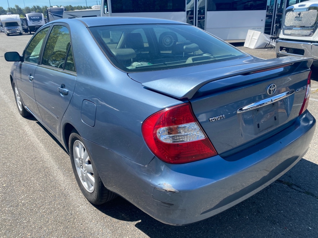 Toyota Camry  2004