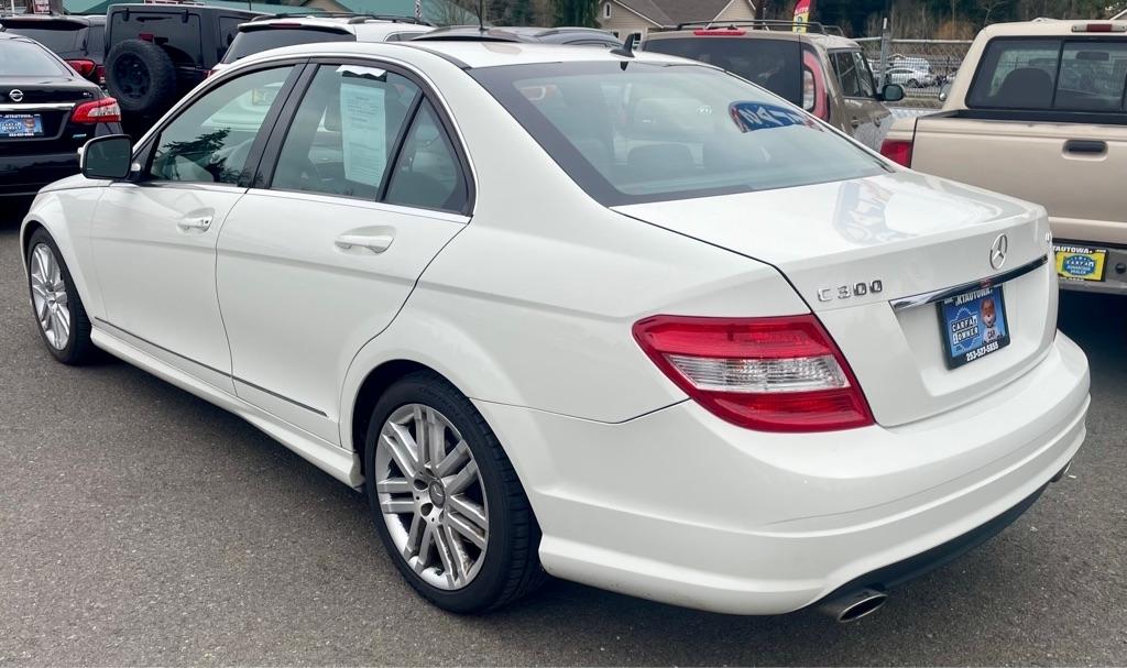 Mercedes-Benz C-Class  2009