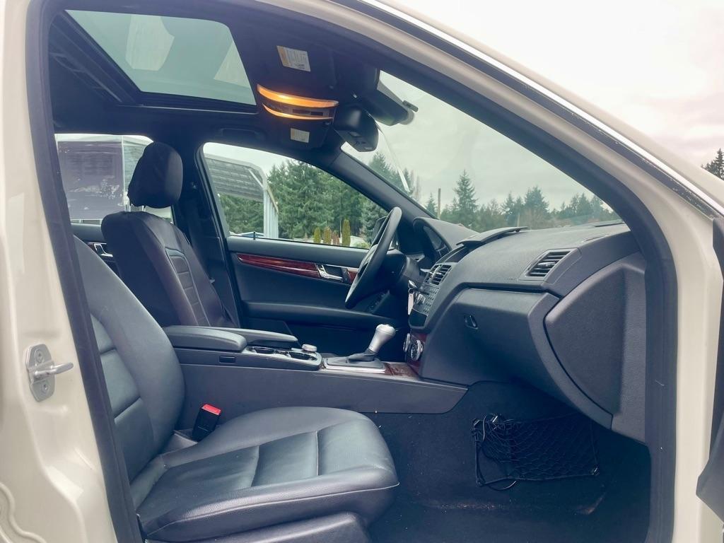 Mercedes-Benz C-Class  2009