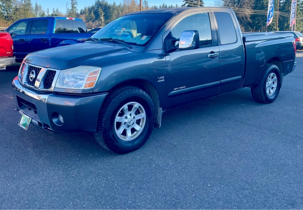 2004 Nissan Titan XE King Cab 2WD