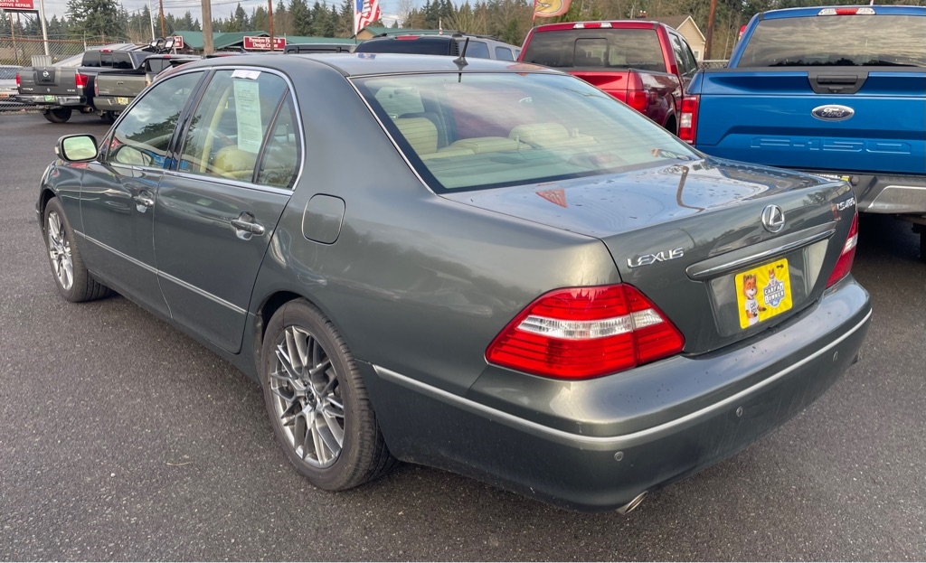 Lexus LS 430  2005