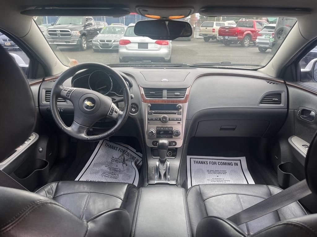 Chevrolet Malibu  2011