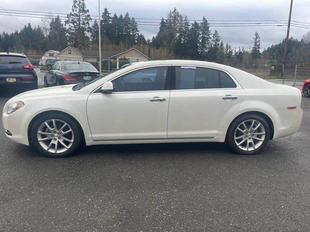 Chevrolet Malibu  2011