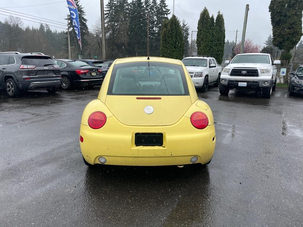 Volkswagen New Beetle  2003