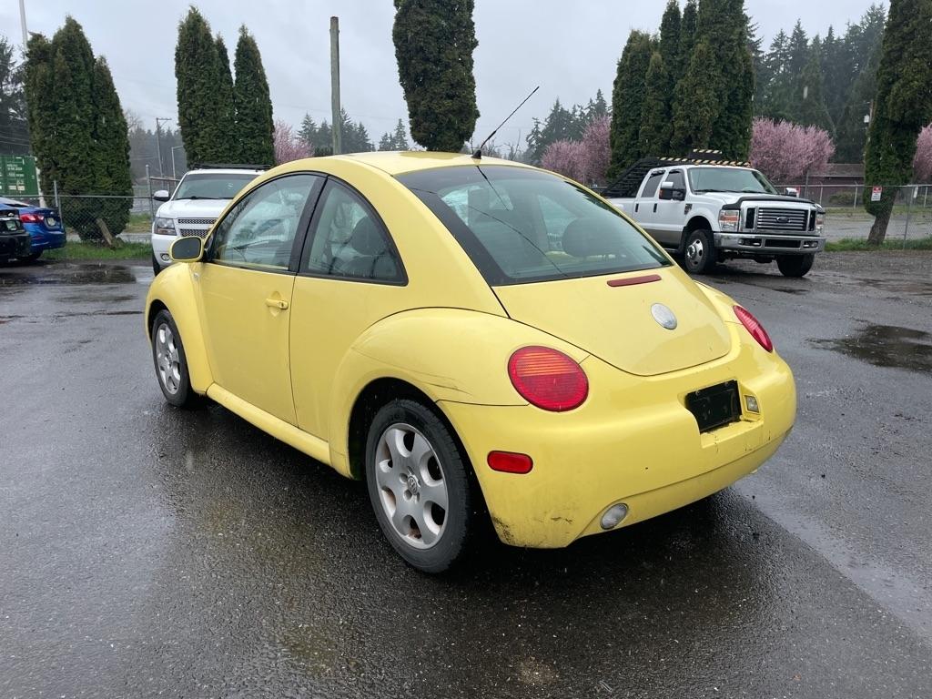 Volkswagen New Beetle  2003