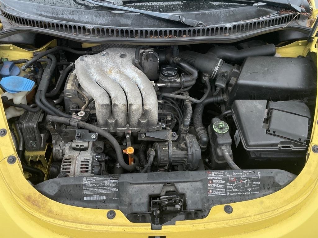 Volkswagen New Beetle  2003